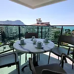 Elite Luxury - 3 Апарт-отель