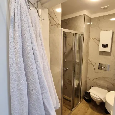 Elite Luxury - 3 מלון דירות 4*