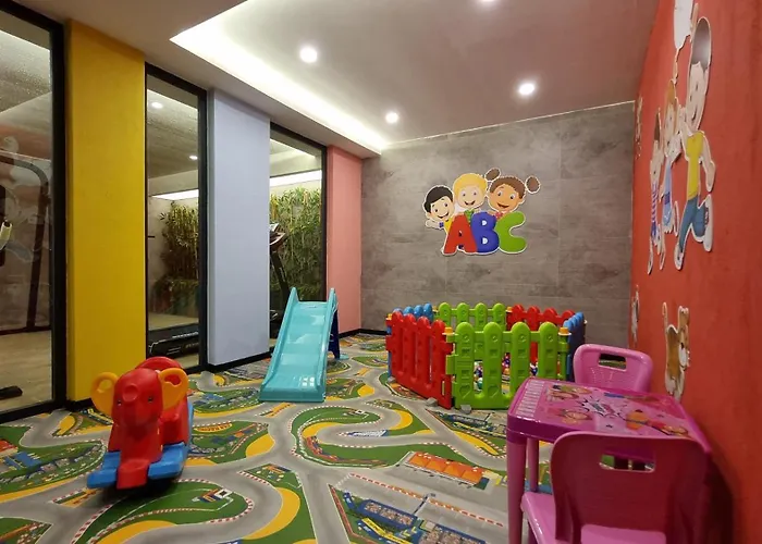 Elite Luxury - 3 Aparthotel