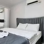 Elite Luxury - 3